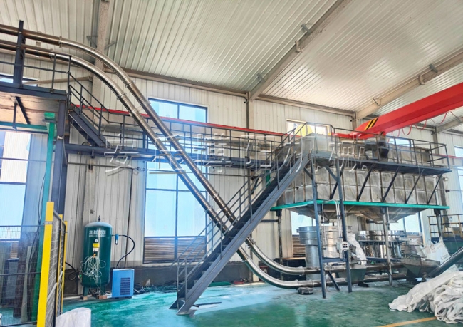 東營碳酸鈣粉管鏈輸送機、管鏈式粉體投料機應(yīng)用
