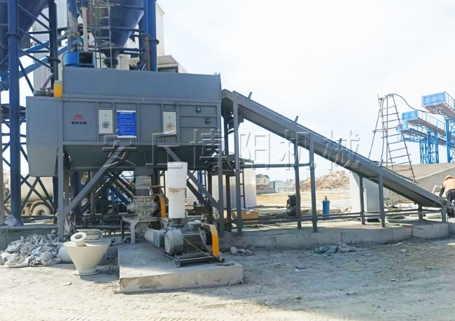 水泥自動拆包機工作原理   山東自動破袋機生產(chǎn)廠家