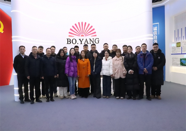 安丘市市場(chǎng)監(jiān)督管理局組織青年干部職工到博陽(yáng)機(jī)械參觀交流