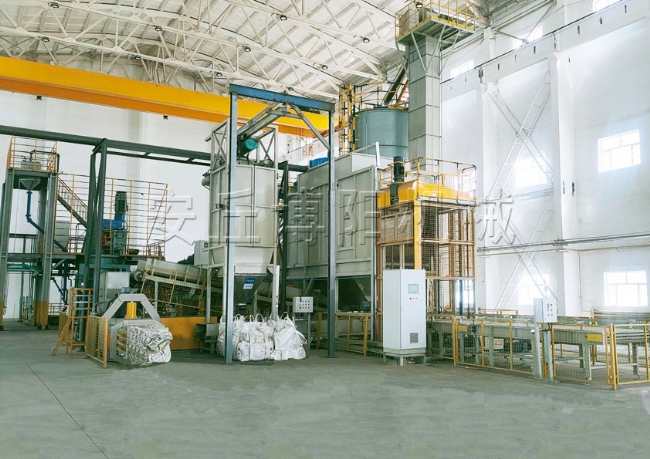 硫酸鈉全自動噸袋拆包機生產(chǎn)廠家  山東智能噸袋拆包機案例 定制解決方案