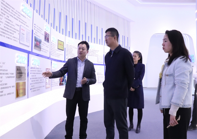 安丘市委副書記（正縣級）王強(qiáng)一行蒞臨安丘博陽機(jī)械檢查指導(dǎo)工作