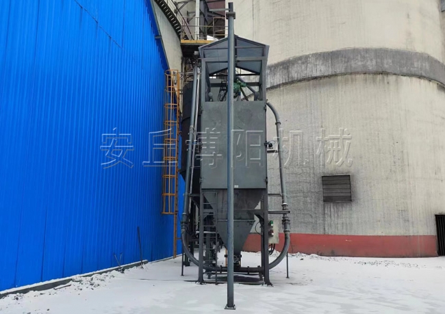 煤粉噸袋拆包機(jī)性能優(yōu)勢 無塵噸袋拆包卸料站特點(diǎn)